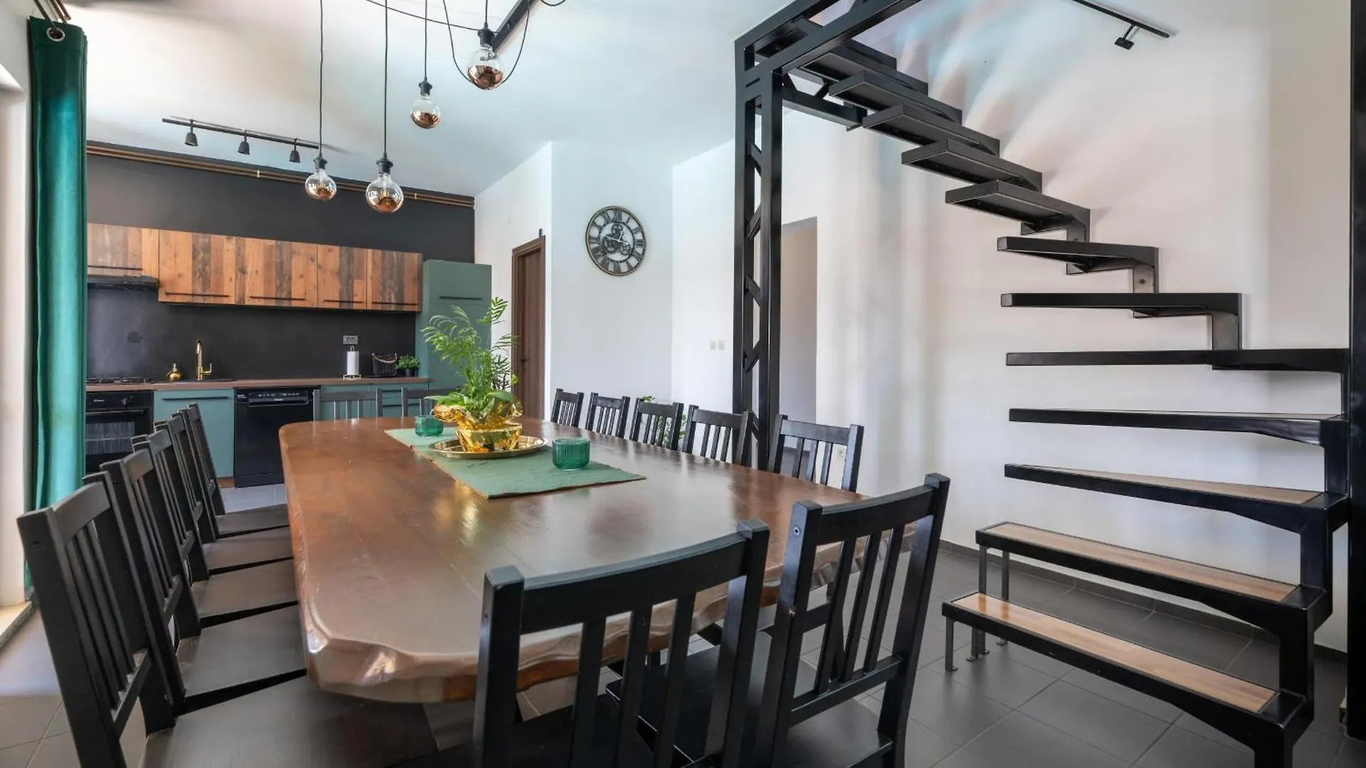 Villa Pupos With Hot Tub And Private Pool Rebici