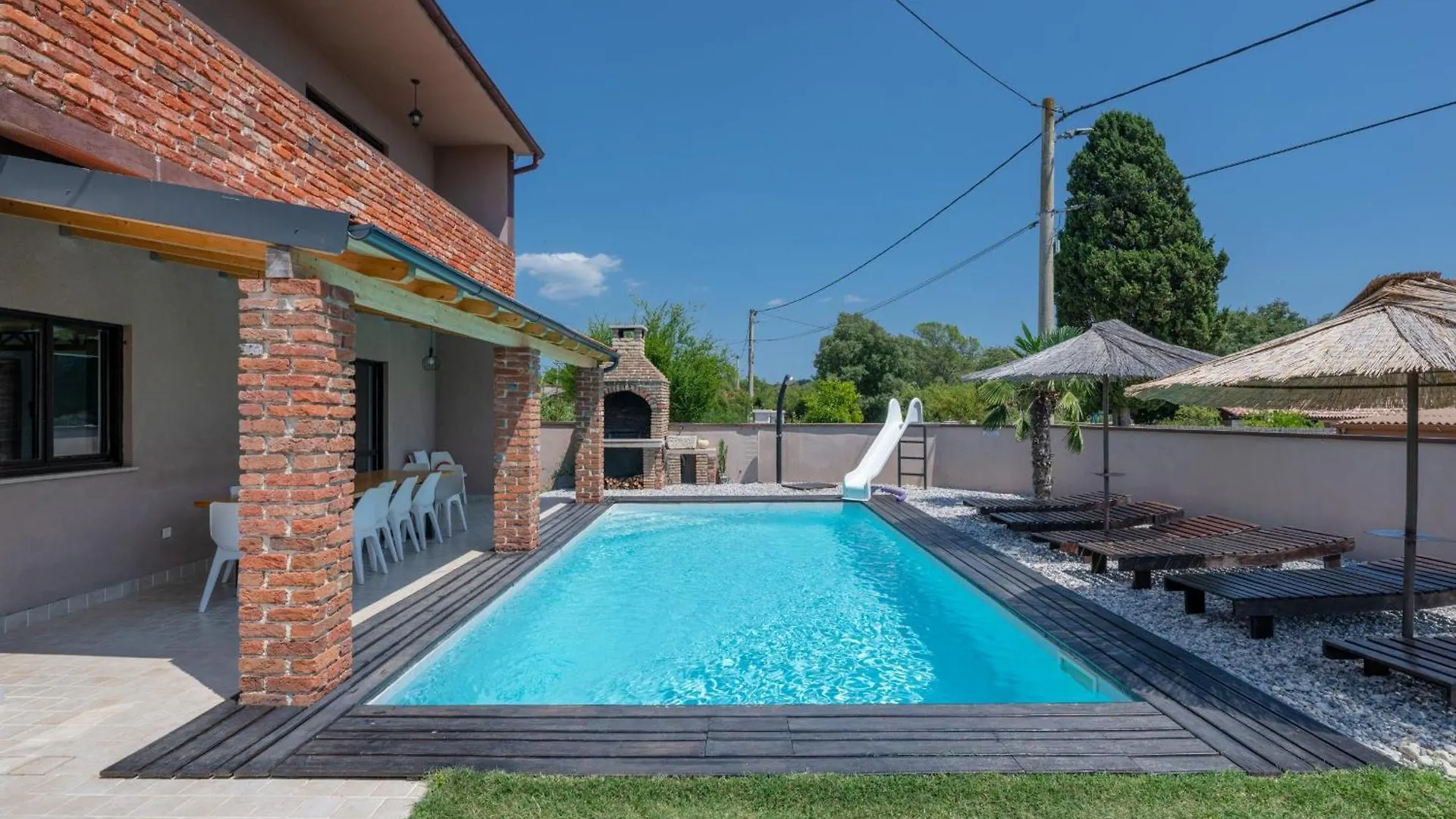 Villa Pupos With Hot Tub And Private Pool Rebici